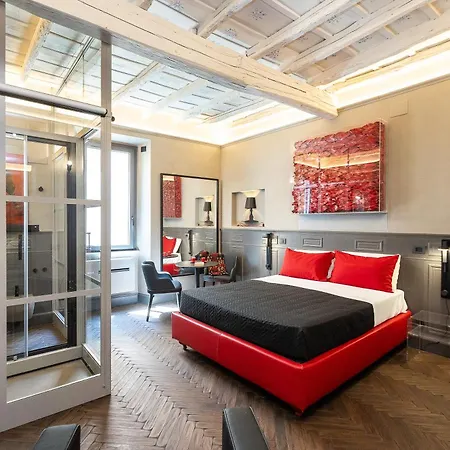Amazing Piazza Di Spagna Apartment Rome