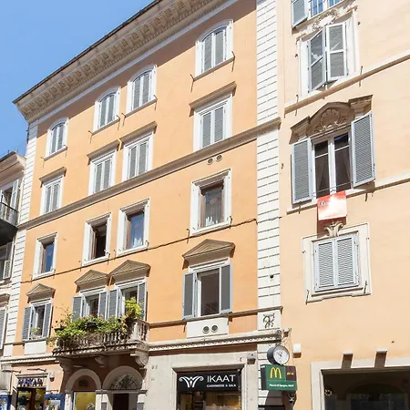 Amazing Piazza Di Spagna Apartment Rome